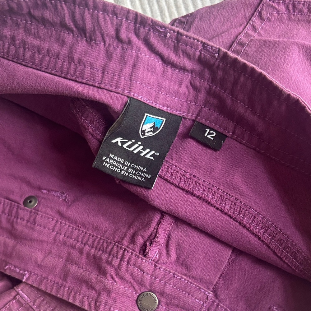 Kuhl Women's Plum Purple Outdoor Cargo Shorts. Size 12 but seem like a tight 10 - Picture 5 of 5